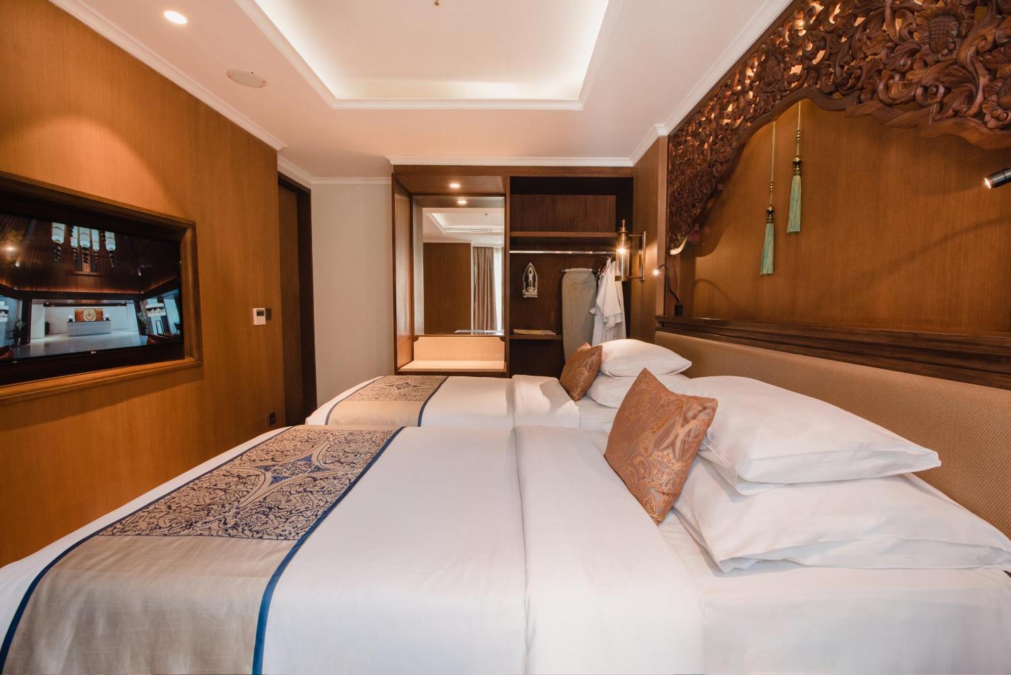 Resort Ramayana And 5*